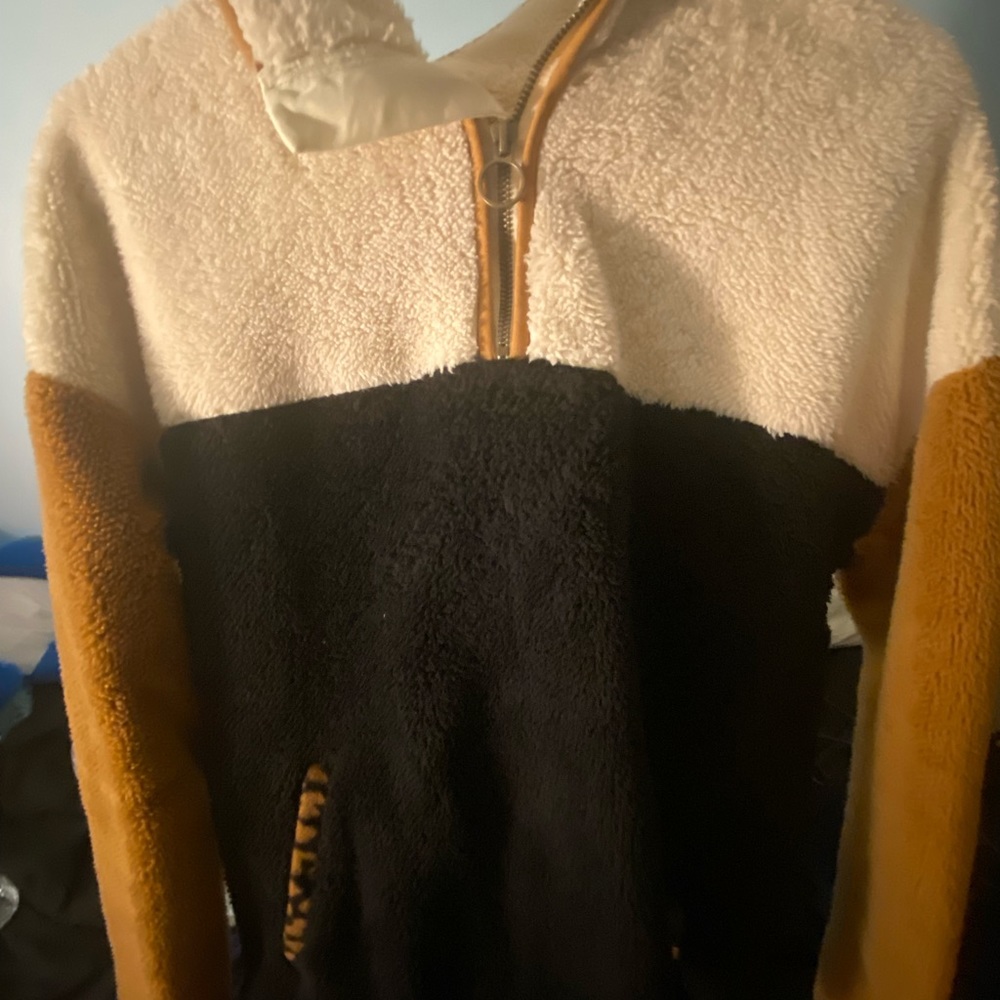 Beige & Tan pull over